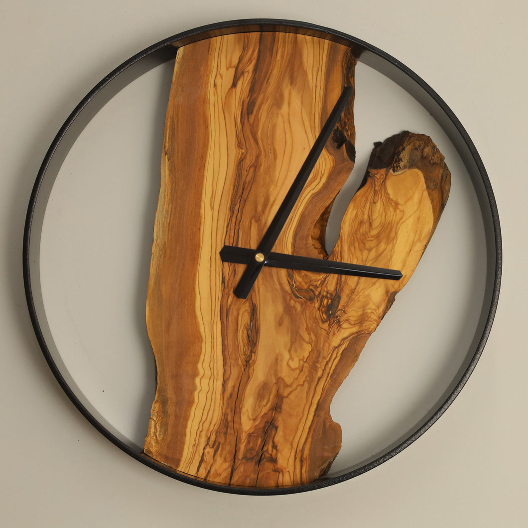 Wanduhr aus Olivenholz - 35-38 cm