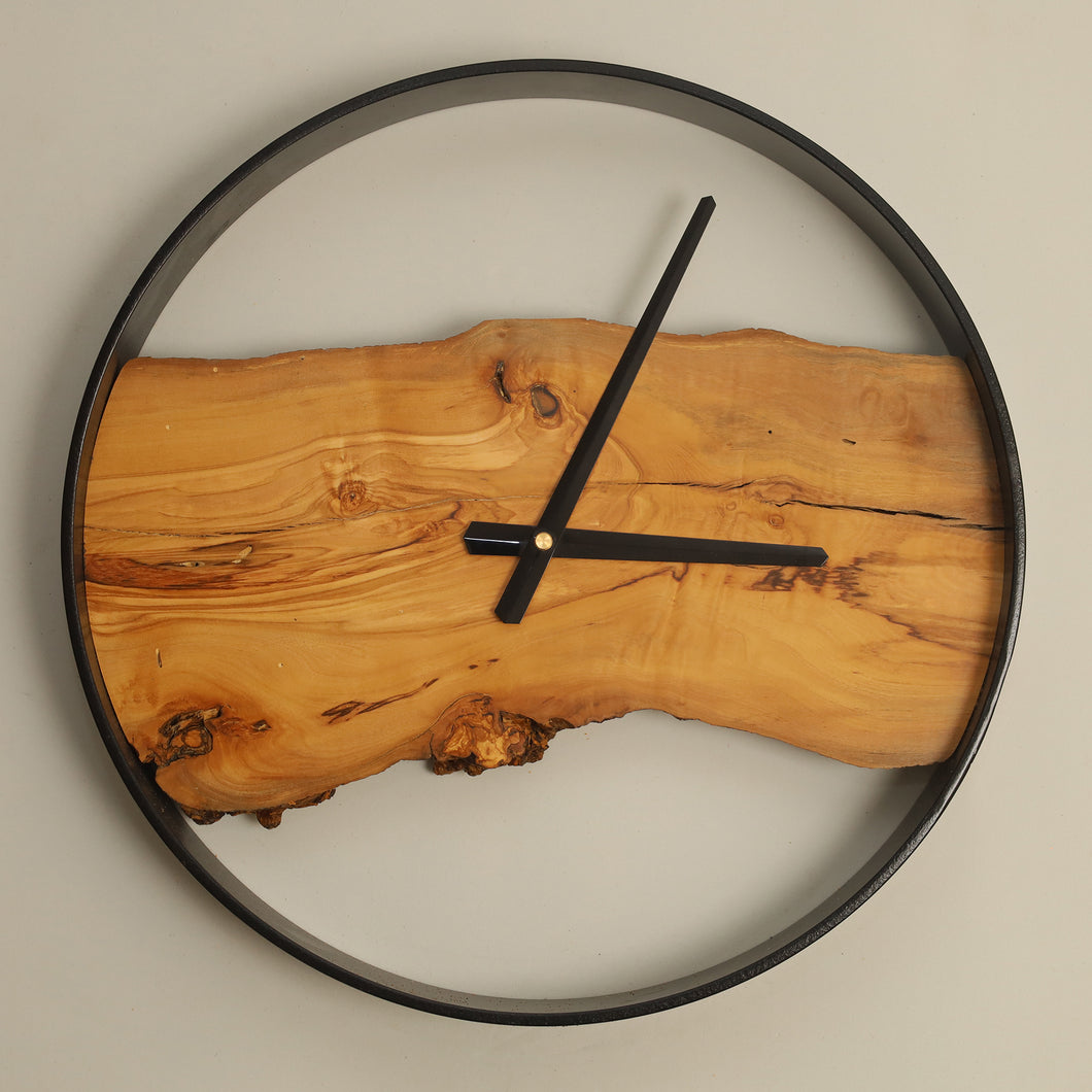 Wanduhr aus Olivenholz - 35-38 cm